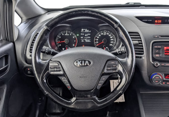 Подержанный автомобиль Kia Cerato Sedan 2018 года (22 фото)