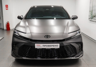 Подержанный автомобиль Toyota Camry Sedan 2025 года (2 фото)
