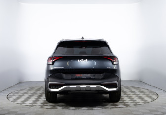 Подержанный автомобиль Kia Sportage 2025 года (6 фото)