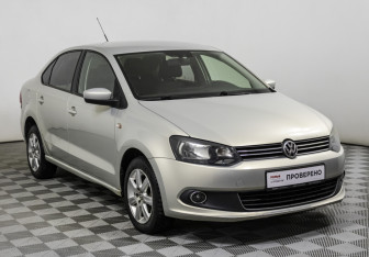 Подержанный автомобиль Volkswagen Polo Sedan 2011 года (3 фото)