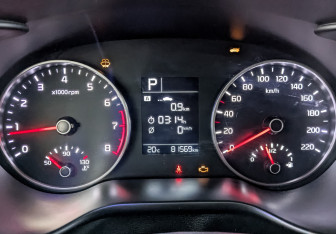 Подержанный автомобиль Kia Rio Sedan 2020 года (13 фото)