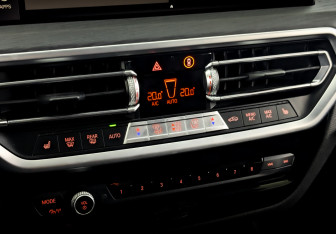 Подержанный автомобиль BMW X3 2021 года (26 фото)