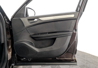 Подержанный автомобиль Renault Arkana 2020 года (24 фото)