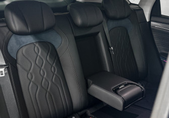 Подержанный автомобиль Voyah Free 2023 года (13 фото)