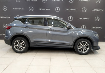 Подержанный автомобиль Geely Coolray 2022 года (4 фото)