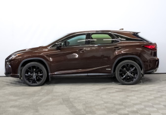 Подержанный автомобиль Lexus RX 2018 года (8 фото)