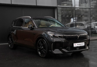 Подержанный автомобиль Voyah Free 2023 года (3 фото)