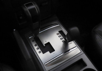 Подержанный автомобиль Mitsubishi Pajero 2013 года (13 фото)