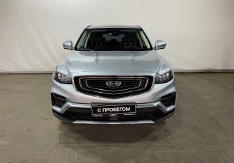 Подержанный автомобиль Geely Atlas Pro 2022 года (2 фото)