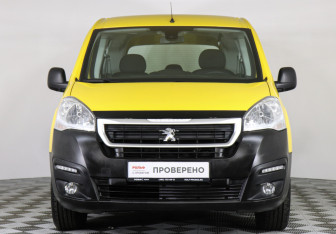 Подержанный автомобиль Peugeot Partner 2021 года (2 фото)