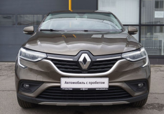 Подержанный автомобиль Renault Arkana 2019 года (2 фото)