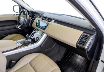Подержанный автомобиль Land Rover Range Rover Sport 2019 года (11 фото)