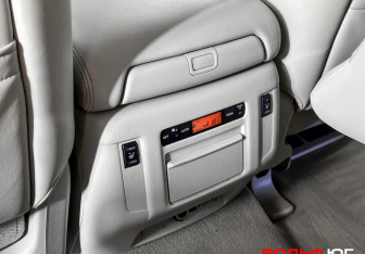 Подержанный автомобиль Nissan Patrol 2014 года (14 фото)