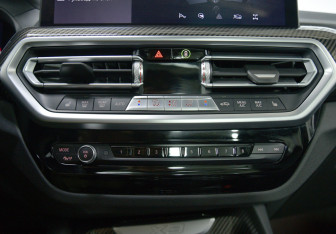Подержанный автомобиль BMW X3 2021 года (21 фото)