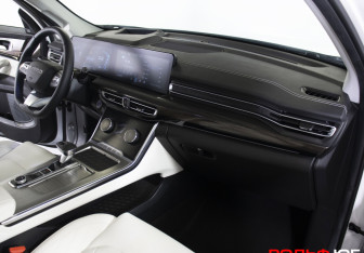 Подержанный автомобиль Exeed VX 2023 года (14 фото)