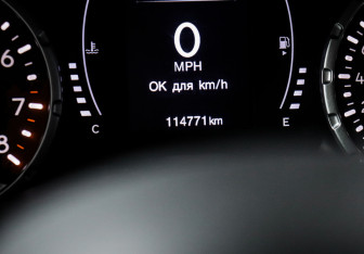 Подержанный автомобиль Jeep Renegade 2018 года (11 фото)