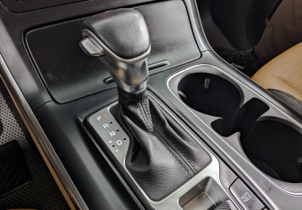 Подержанный автомобиль Kia Carnival 2021 года (26 фото)