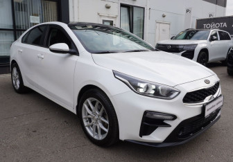 Подержанный автомобиль Kia Cerato Sedan 2019 года (3 фото)