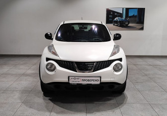 Подержанный автомобиль Nissan Juke 2014 года (2 фото)