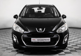 Подержанный автомобиль Peugeot 308 Hatchback 2012 года (2 фото)