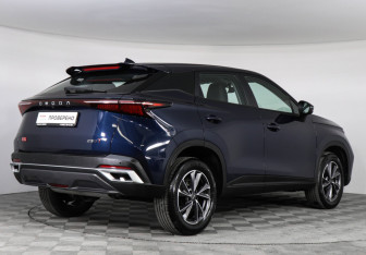 Подержанный автомобиль Omoda C5 2024 года (5 фото)