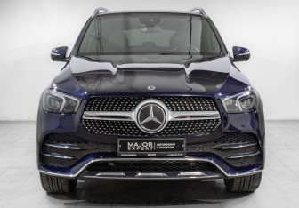 Подержанный автомобиль Mercedes-Benz GLE 2021 года (2 фото)