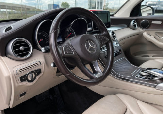 Подержанный автомобиль Mercedes-Benz GLC Coupe 2017 года (13 фото)