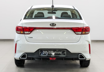 Подержанный автомобиль Kia Rio Sedan 2021 года (5 фото)
