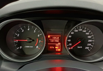 Подержанный автомобиль Mitsubishi ASX 2012 года (21 фото)