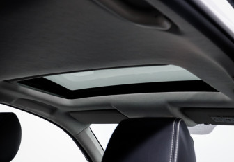 Подержанный автомобиль Changan Alsvin 2023 года (17 фото)