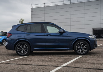 Подержанный автомобиль BMW X3 2021 года (5 фото)