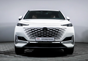 Подержанный автомобиль Changan UNI-K 2023 года (2 фото)