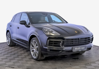 Подержанный автомобиль Porsche Cayenne 2018 года (3 фото)