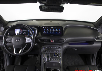 Подержанный автомобиль Hyundai Santa Fe 2022 года (12 фото)