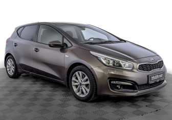 Подержанный автомобиль Kia Ceed Hatchback 2017 года (3 фото)