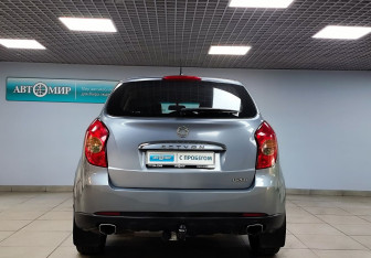 Подержанный автомобиль SsangYong Actyon 2011 года (6 фото)