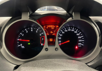 Подержанный автомобиль Nissan Juke 2013 года (15 фото)