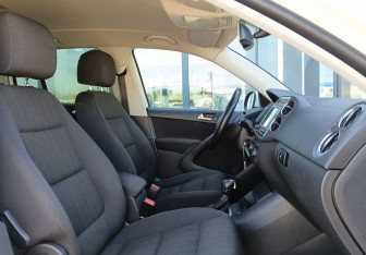 Подержанный автомобиль Volkswagen Tiguan 2013 года (20 фото)