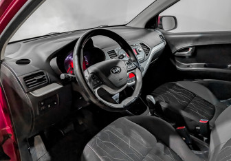 Подержанный автомобиль Kia Picanto 2013 года (16 фото)
