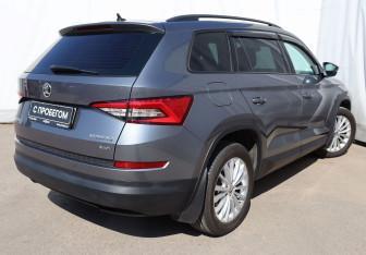 Подержанный автомобиль Skoda Kodiaq 2019 года (4 фото)