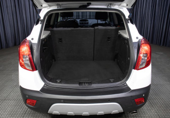 Подержанный автомобиль Opel Mokka 2013 года (10 фото)