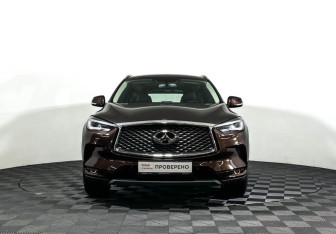 Подержанный автомобиль Infiniti QX50 2021 года (2 фото)