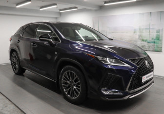 Подержанный автомобиль Lexus RX 2019 года (3 фото)