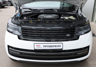 Подержанный автомобиль Land Rover Range Rover 2025 года (9 фото)