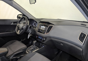 Подержанный автомобиль Hyundai Creta 2020 года (11 фото)