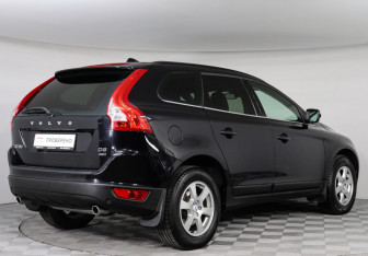 Подержанный автомобиль Volvo XC60 2012 года (4 фото)