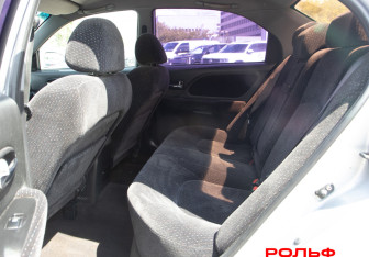 Подержанный автомобиль Hyundai Sonata 2008 года (8 фото)
