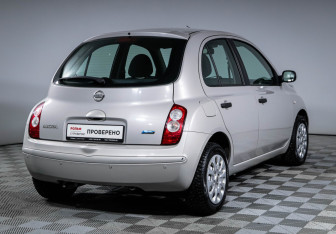 Подержанный автомобиль Nissan Micra Hatchback 2009 года (5 фото)