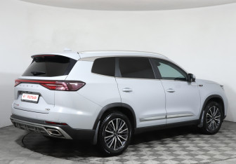 Подержанный автомобиль Chery Tiggo 8 Pro Max 2024 года (5 фото)