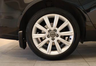 Подержанный автомобиль Audi A6 Sedan 2012 года (21 фото)